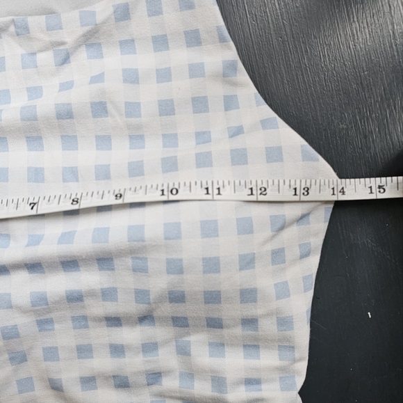 Blue and white gingham Old Navy active crop top size medium - Picture 4 of 5